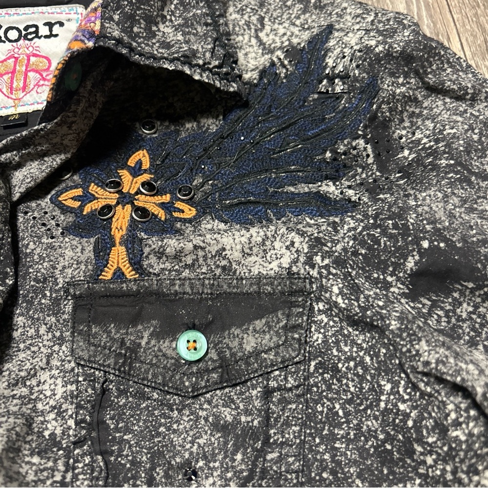 Roar Black and Gray Patterned Button Down Shirt - image 4